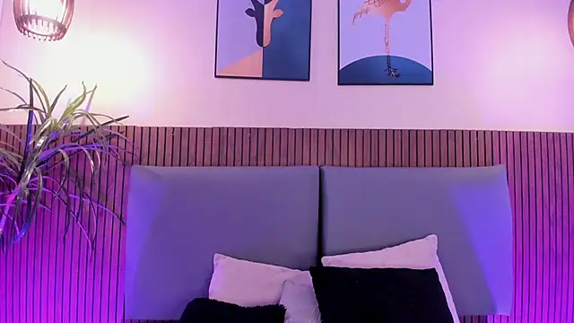 NicolleeEvanss online show from January 2026 12:12:02 PM