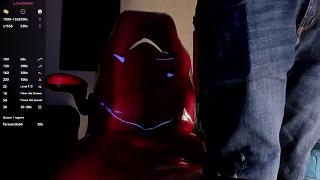 Lil Curved online show from October 2025 11:44:02 AM