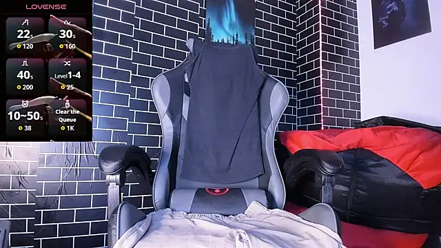 Lil Curved online show from December 2025 11:25:01 AM