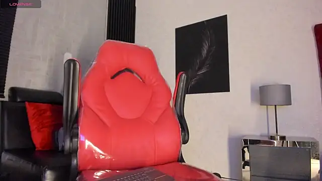 Lil Curved online show from October 2025 11:46:02 AM