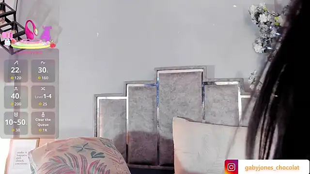 GabyyJones online show from November 2025 11:48:01 AM