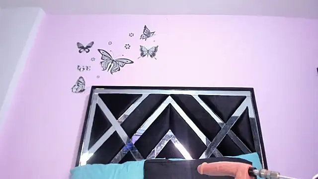 GabyyJones online show from June 2026 03:45:02 AM