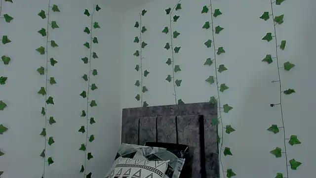 Miaa Garcia online show from May 2026 10:38:01 PM