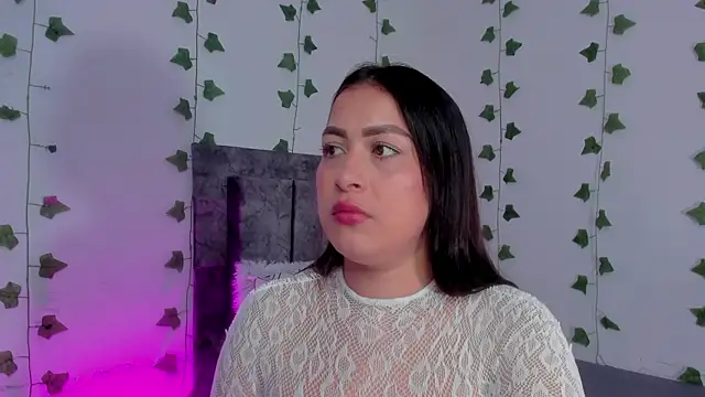 Miaa Garcia online show from June 2026 11:05:02 PM