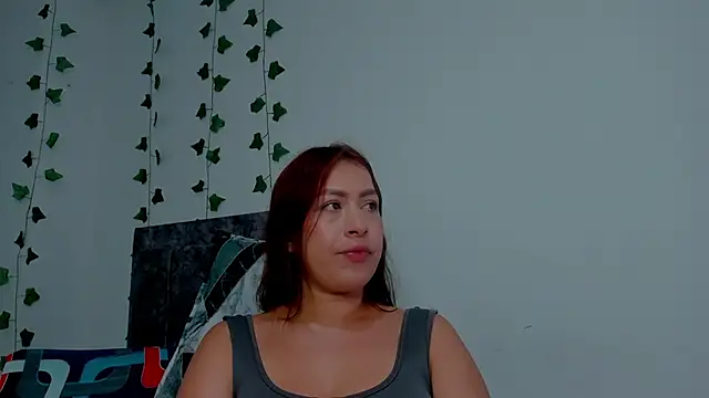 Miaa Garcia online show from October 2025 09:23:02 PM