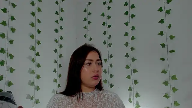 Miaa Garcia online show from March 2026 10:54:01 PM