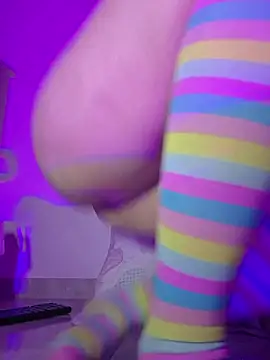 CamilaVenz online show from April 2026 10:22:01 PM