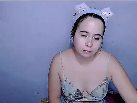 SubLayla01 online show from February 2026 05:34:02 PM