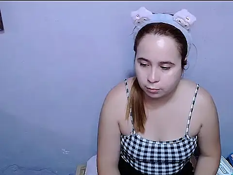 SubLayla01 online show from February 2026 06:08:01 PM