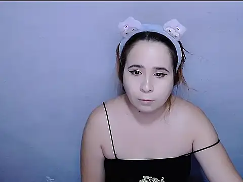 SubLayla01 online show from March 2026 05:50:01 PM