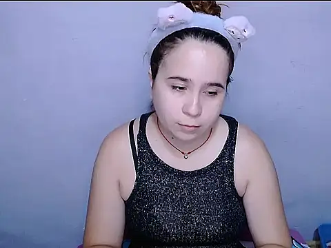 SubLayla01 online show from February 2026 06:03:01 PM