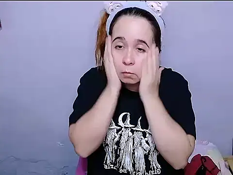 SubLayla01 online show from November 2025 06:51:02 PM