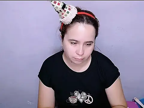 SubLayla01 online show from February 2026 06:17:01 PM