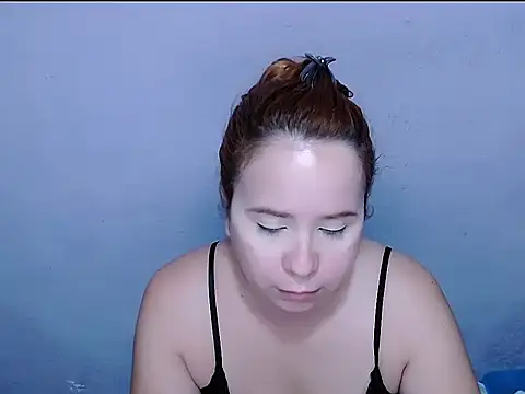 SubLayla01 online show from April 2026 06:35:02 PM