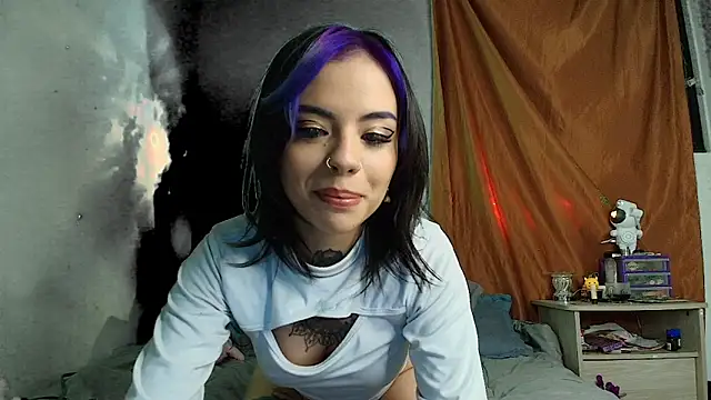 Alicia Ortiiz online show from January 2025 12:02:01 AM