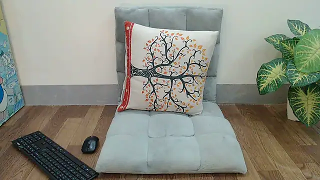 Snapshot of Linn_97 chatting on November 2025 07:41:02 PM Linn 97 online show from November 2025 07:41:02 PM