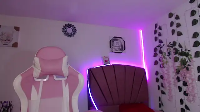 GabyVandriel online show from December 2024 12:51:02 AM