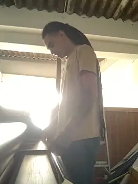 JovenDesobediente online show from November 2025 07:50:02 PM