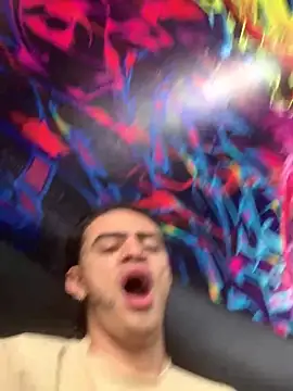 JovenDesobediente online show from April 2026 07:42:02 PM