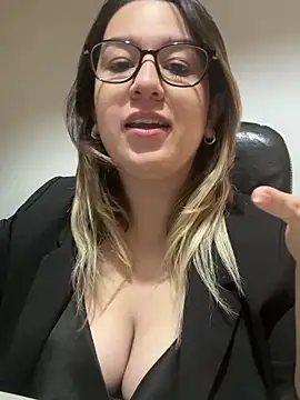 amooraaamoon online show from January 2026 12:54:02 PM