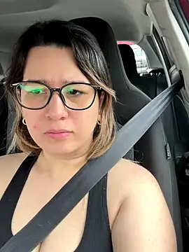 amooraaamoon online show from November 2025 02:06:02 PM