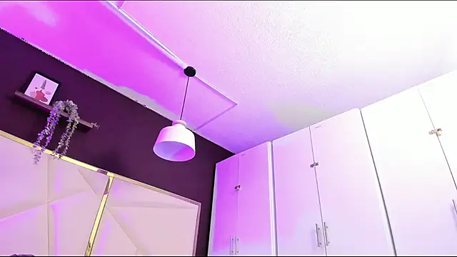 April bowie online show from January 2026 11:36:01 AM