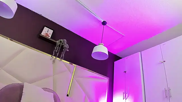 April bowie online show from March 2026 11:44:02 AM