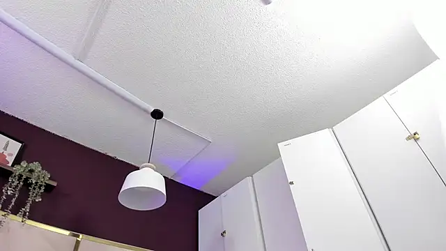 April bowie online show from November 2025 11:25:01 AM