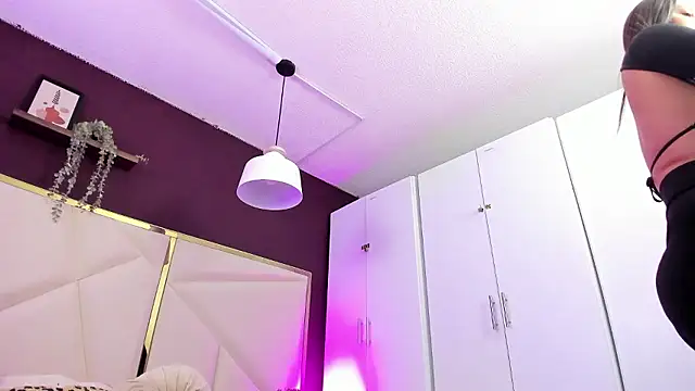 April bowie online show from January 2026 11:27:02 AM