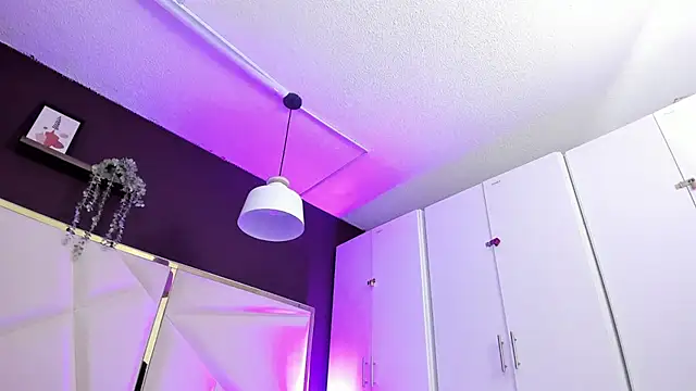 April bowie online show from April 2026 11:34:01 AM