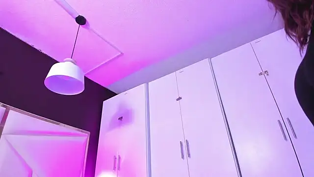 April bowie online show from November 2025 11:21:02 AM