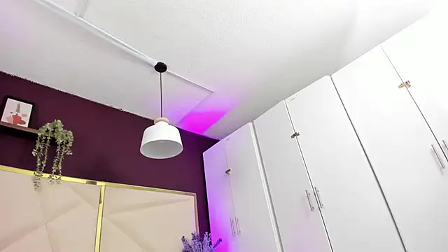 April bowie online show from February 2026 11:43:01 AM