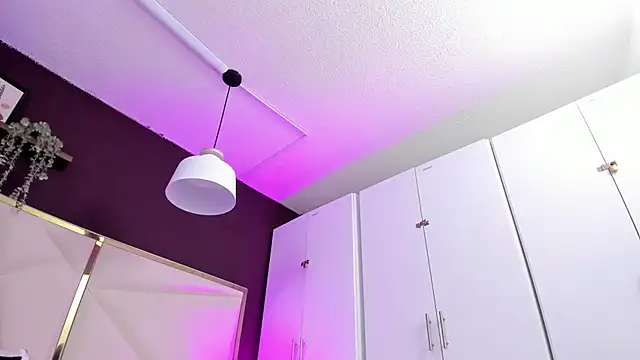 April bowie online show from November 2025 11:15:02 AM