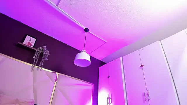 April bowie online show from February 2026 11:50:01 AM