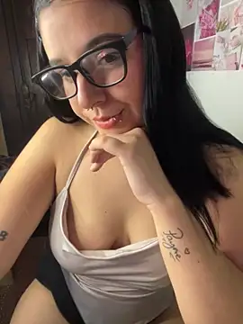 agoosvokk online show from November 2025 01:06:01 AM