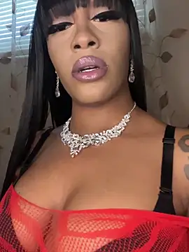 Snapshot of rayemillian chatting on April 2026 07:04:01 PM rayemillian online show from April 2026 07:04:01 PM