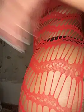 Snapshot of rayemillian chatting on April 2026 01:40:02 AM rayemillian online show from April 2026 01:40:02 AM