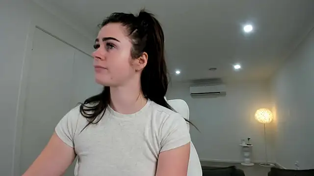 aus queen online show from October 2025 01:39:02 AM