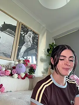 aus queen online show from April 2026 05:14:02 AM