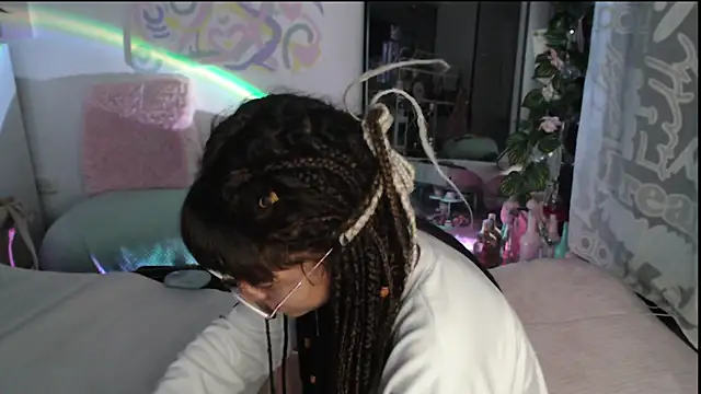 Hellen dumont online show from July 2026 11:11:01 PM