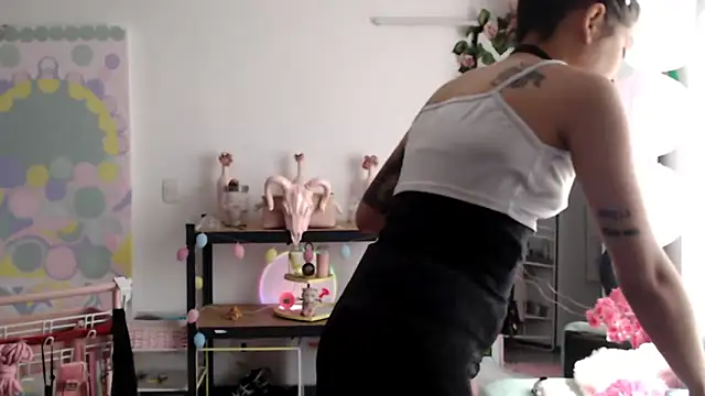 Hellen dumont online show from April 2026 07:06:02 PM