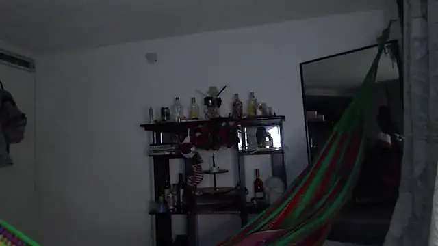 Hellen dumont online show from January 2026 01:01:01 AM