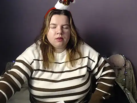 Snapshot of so_shy chatting on December 2025 07:21:01 AM so shy online show from December 2025 07:21:01 AM