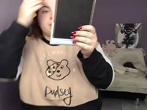 Snapshot of so_shy chatting on October 2025 07:40:01 AM so shy online show from October 2025 07:40:01 AM