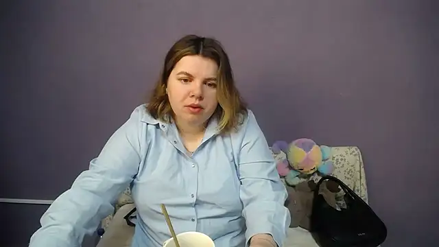 Snapshot of so_shy chatting on April 2026 06:16:02 AM so shy online show from April 2026 06:16:02 AM