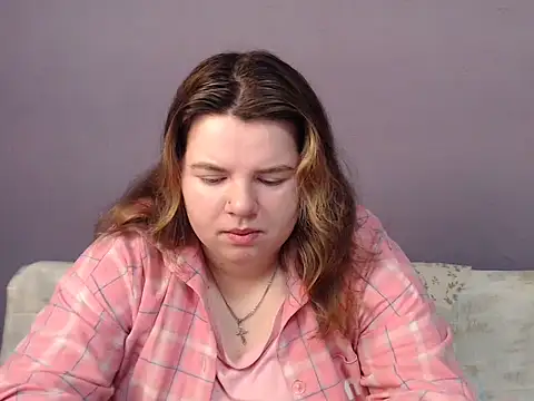 Snapshot of so_shy chatting on November 2025 07:24:01 AM so shy online show from November 2025 07:24:01 AM