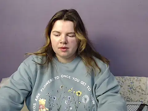 Snapshot of so_shy chatting on November 2025 07:13:01 AM so shy online show from November 2025 07:13:01 AM