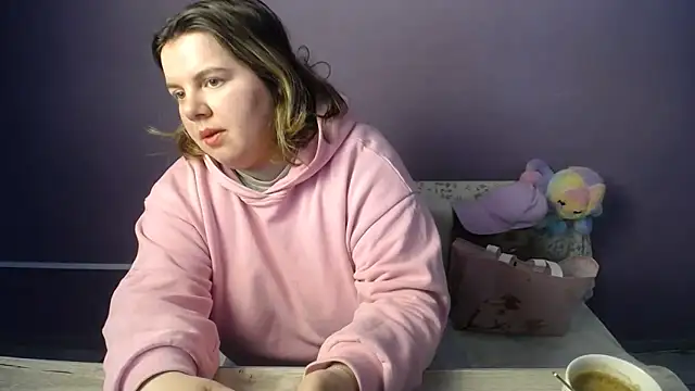 Snapshot of so_shy chatting on May 2026 06:43:02 AM so shy online show from May 2026 06:43:02 AM