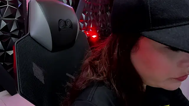 DarlingBDSM  online show from May 2026 01:23:01 PM