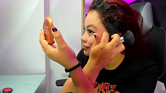 Snapshot of DarlingBDSM_ chatting on October 2025 01:21:02 PM DarlingBDSM online show from October 2025 01:21:02 PM